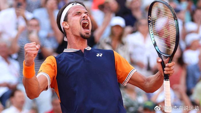 以很朴素 以很朴素